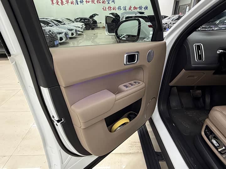 LiXiang L8 2025 2025款 Max 智能焕新版