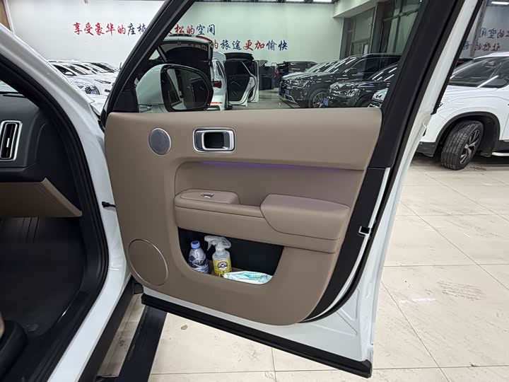 LiXiang L8 2025 2025款 Max 智能焕新版