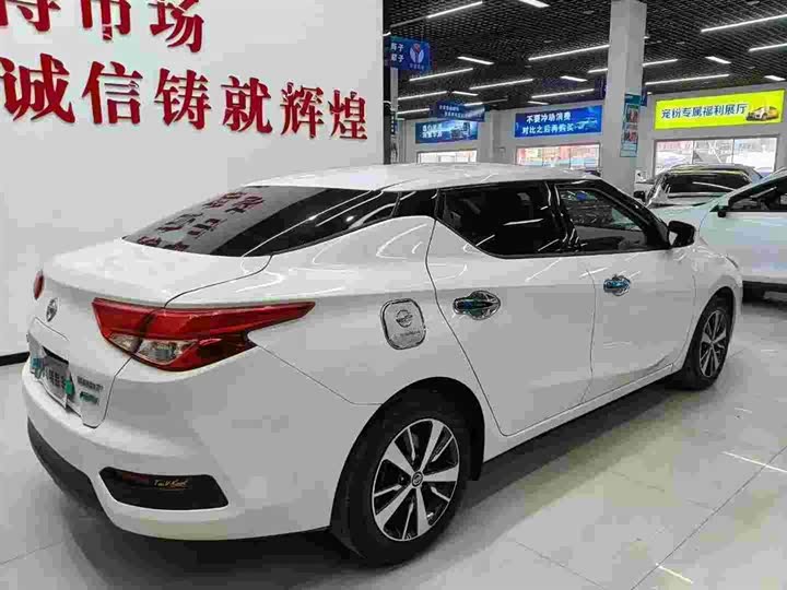 Nissan Lannia 2021 2021款 1.6L CVT炫酷版