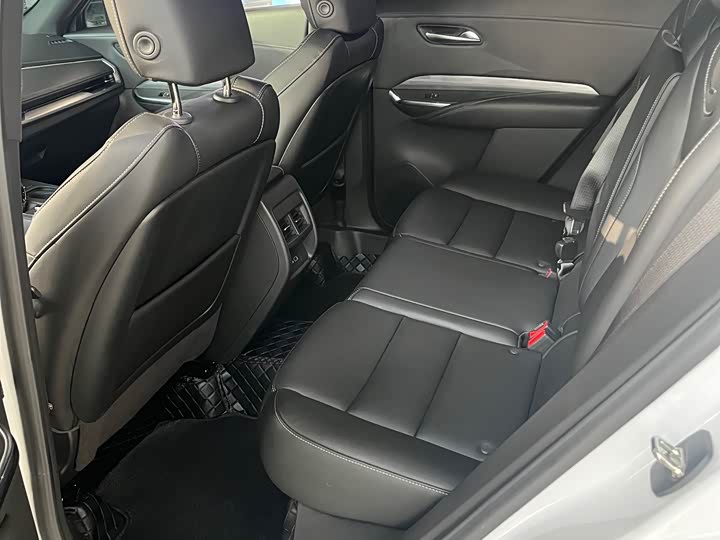 Cadillac XT4 2024 2024款 28T 两驱豪华型