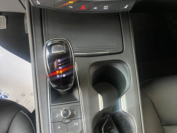 Cadillac XT4 2024 2024款 28T 两驱豪华型