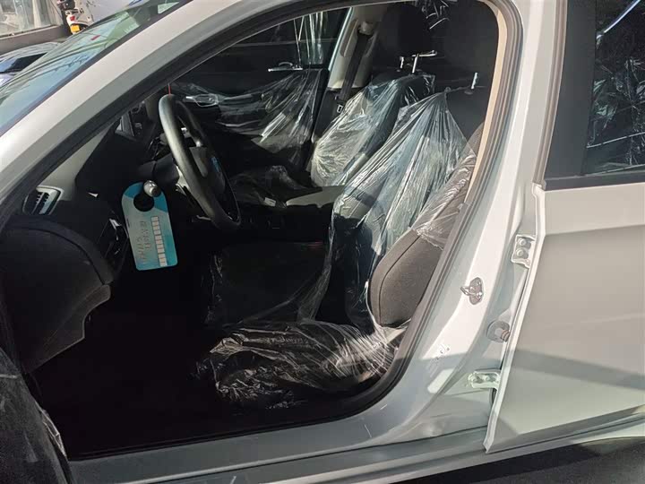 Honda Civic 2023 2023款 HATCHBACK 2.0L e:HEV 极曜版