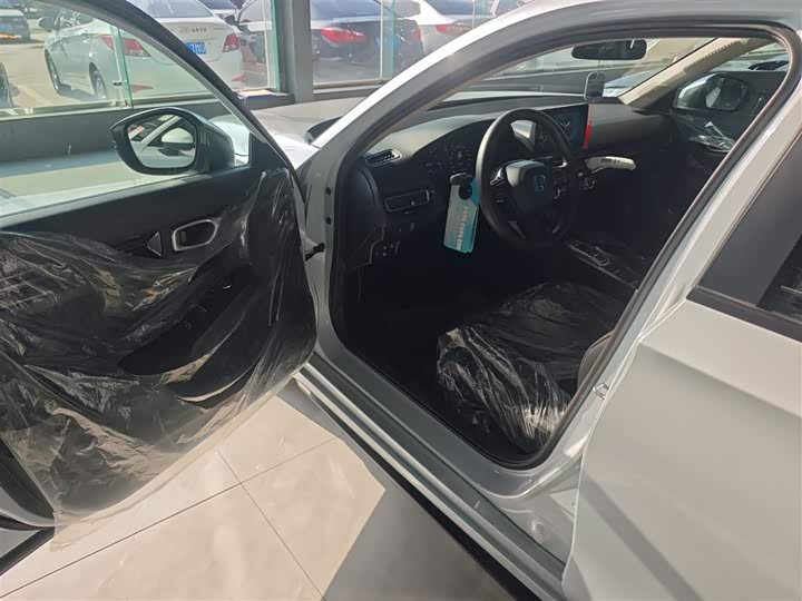 Honda Civic 2023 2023款 HATCHBACK 2.0L e:HEV 极曜版