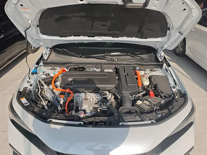 Honda Civic 2023 2023款 HATCHBACK 2.0L e:HEV 极曜版