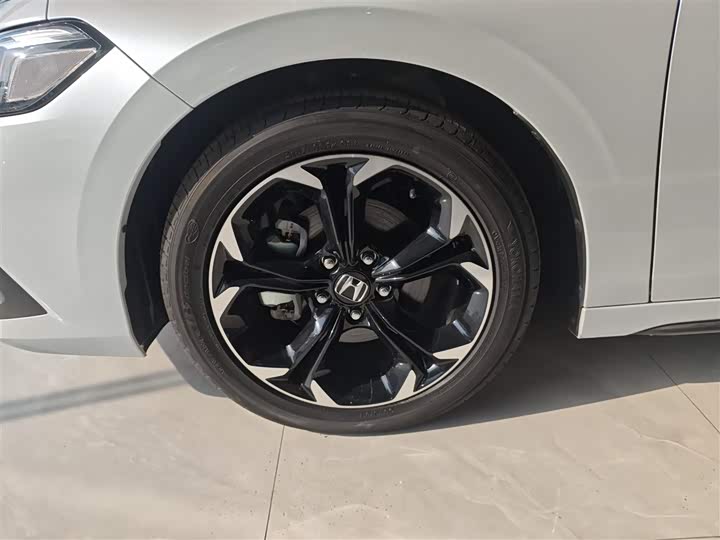 Honda Civic 2023 2023款 HATCHBACK 2.0L e:HEV 极曜版