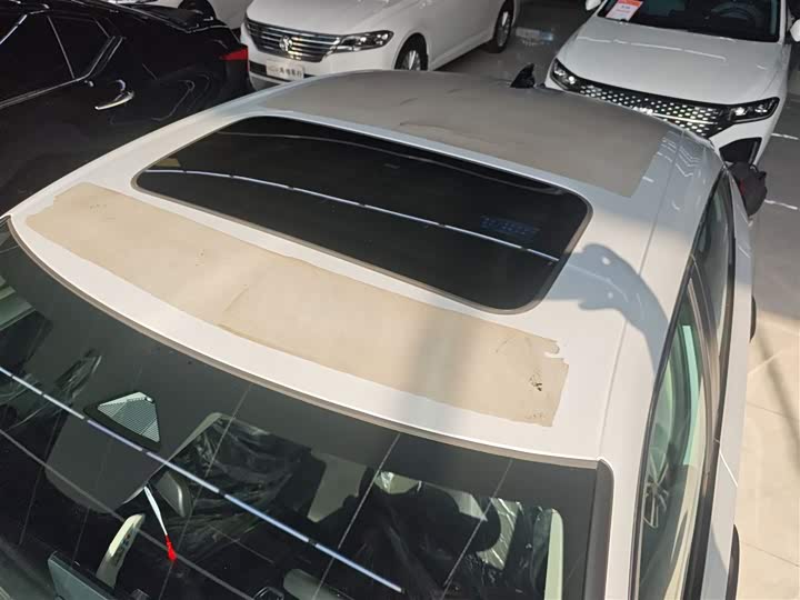 Honda Civic 2023 2023款 HATCHBACK 2.0L e:HEV 极曜版