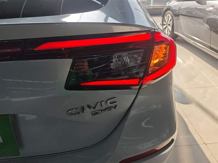 Honda Civic 2023 2023款 HATCHBACK 2.0L e:HEV 极曜版