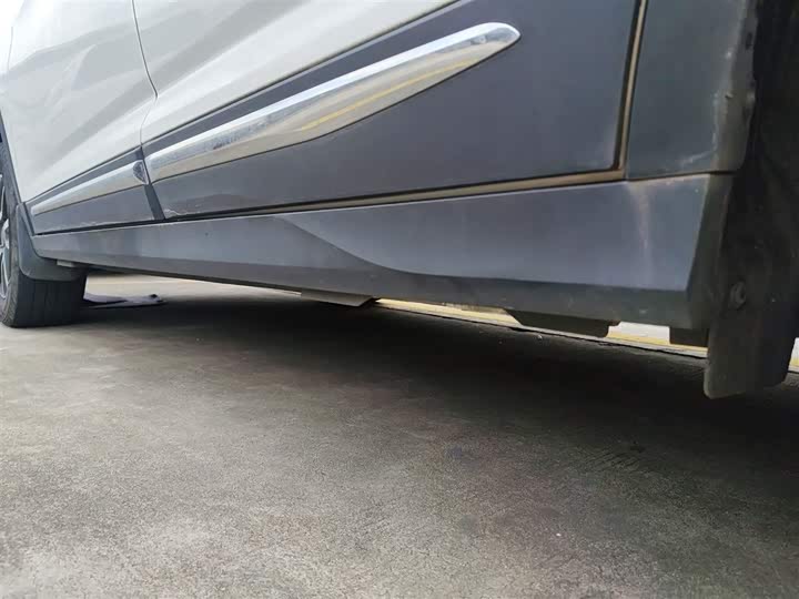 Dongfeng Forthing T5 2022 2022款 盛世款 1.5T 自动逐梦版五座