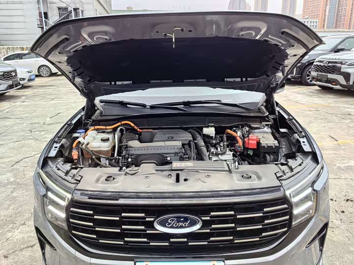 Ford Edge 2025 2025款 锐界L 2.0T EcoBoost E混动四驱七座至尊型