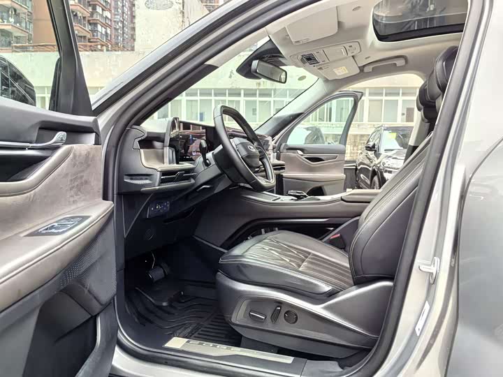 Ford Edge 2025 2025款 锐界L 2.0T EcoBoost E混动四驱七座至尊型
