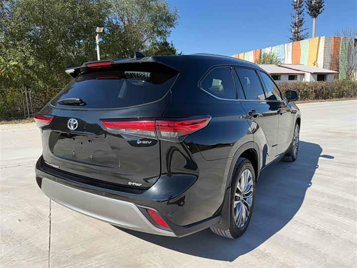 Toyota Highlander 2024 2024款 2.5L智能电混双擎四驱尊贵版 7座