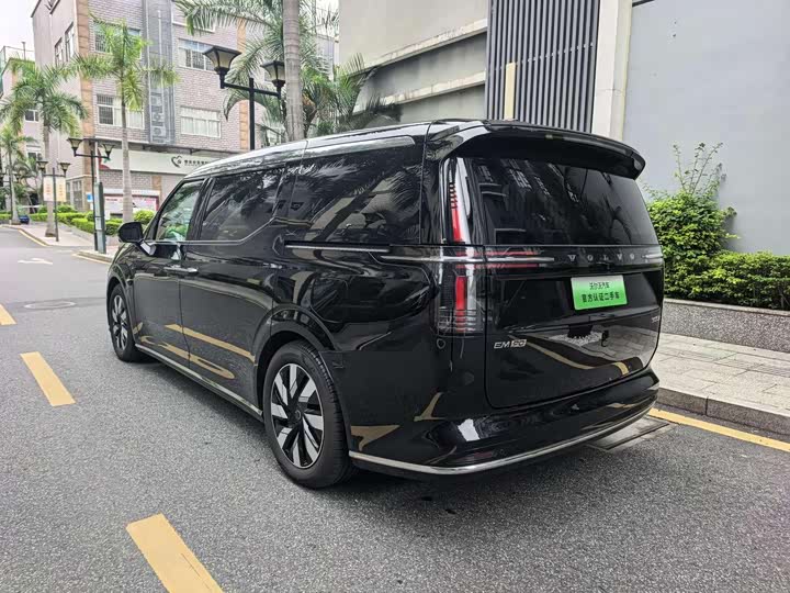 Volvo EM90 2025 2025款 Ultra 六座