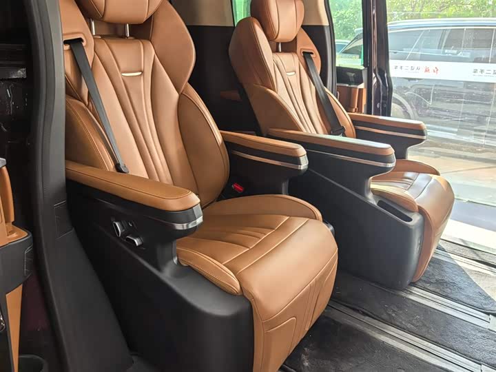 Hongqi HQ9 Hybrid 2024 2024款 2.0T 四驱商务版