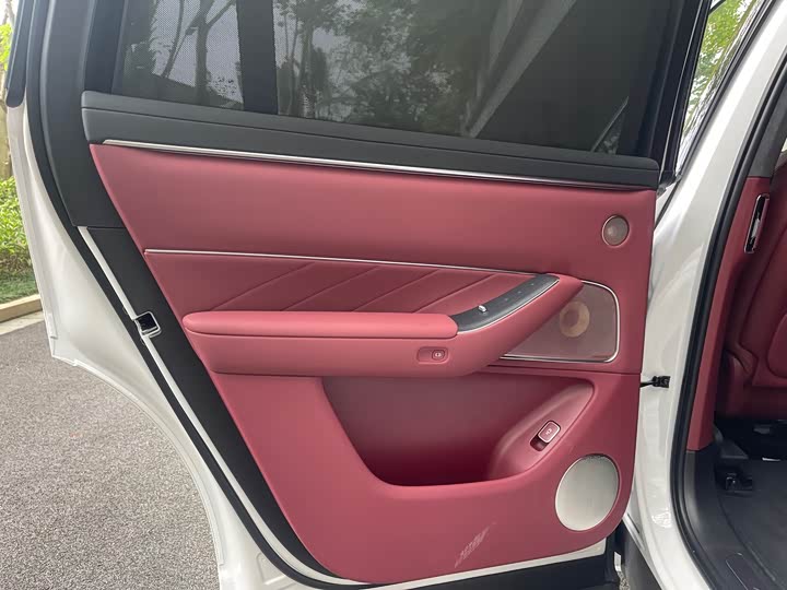 Aito M8 2025 2025款 增程 Max版 37kWh 5座版