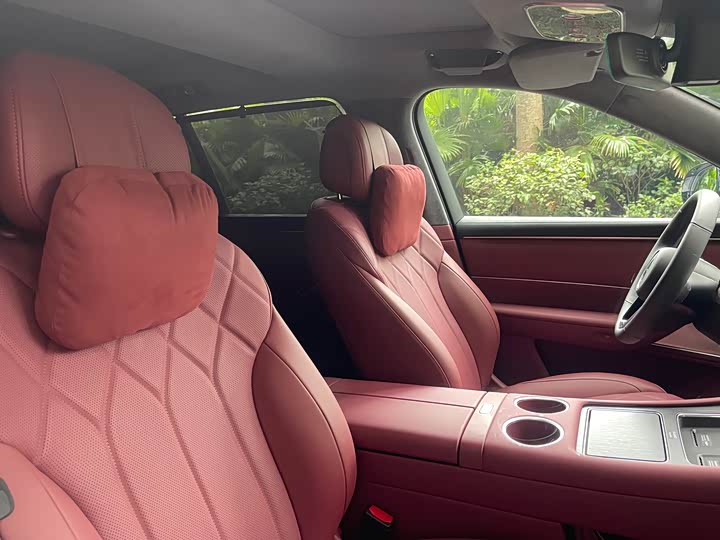 Aito M8 2025 2025款 增程 Max版 37kWh 5座版