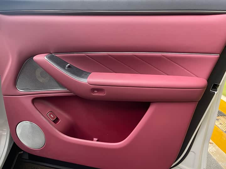 Aito M8 2025 2025款 增程 Max版 37kWh 5座版