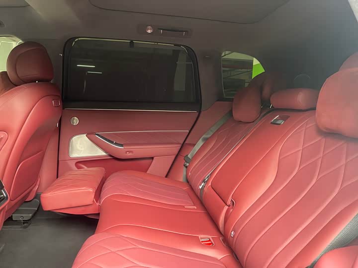 Aito M8 2025 2025款 增程 Max版 37kWh 5座版