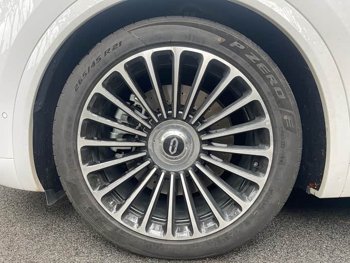 Aito M8 2025 2025款 增程 Max版 37kWh 5座版