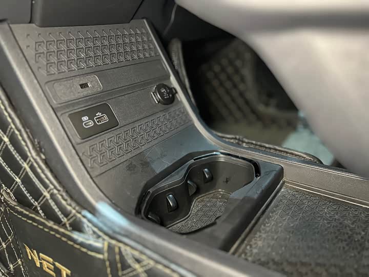 Hozon U 2022 2022款 智610 Pro 三元锂