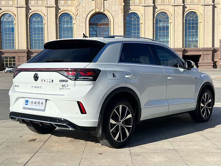 Volkswagen T-Roc 2025 2025款 300TSI DSG两驱辰光版
