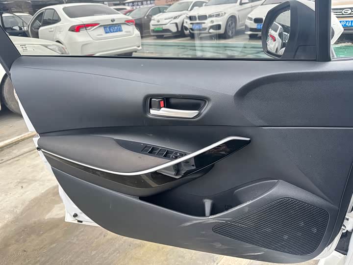 Toyota Corolla 2024 2024款 1.8L 智能电混双擎 精英版