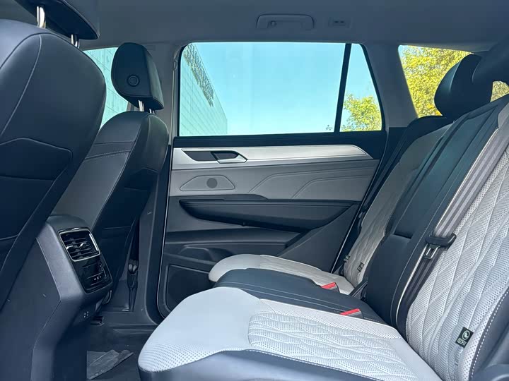 Volkswagen Tavendor 2024 2024款 380TSI 四驱R-Line巡游版