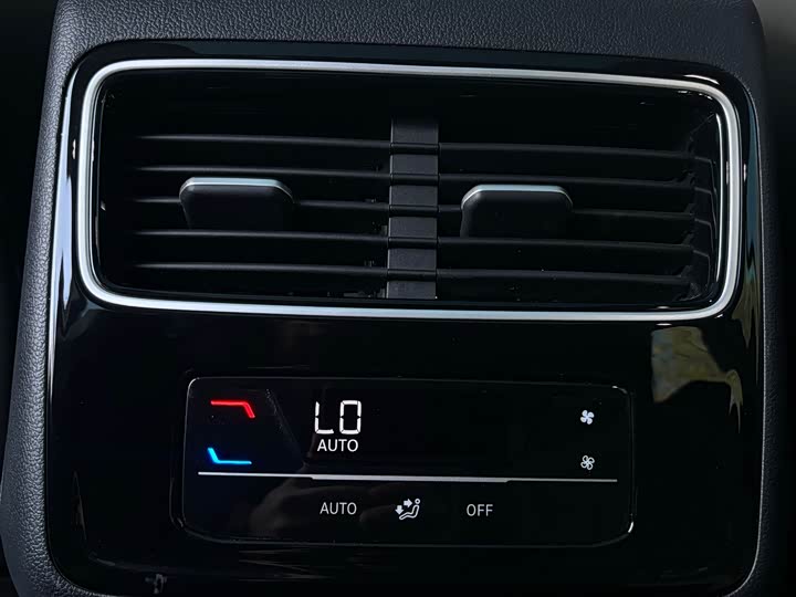 Volkswagen Tavendor 2024 2024款 380TSI 四驱R-Line巡游版