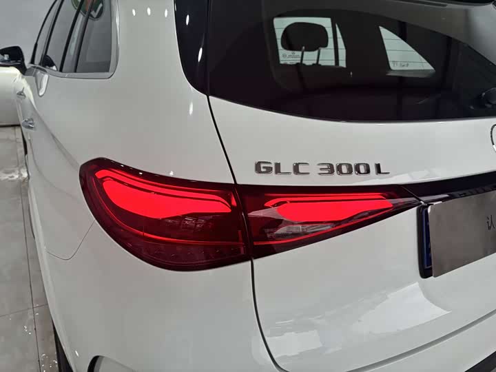 Mercedes-Benz GLC-Class 2023 2023款 改款 GLC 300 L 4MATIC 动感型 7座