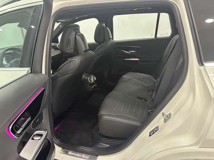 Mercedes-Benz GLC-Class 2023 2023款 改款 GLC 300 L 4MATIC 动感型 7座