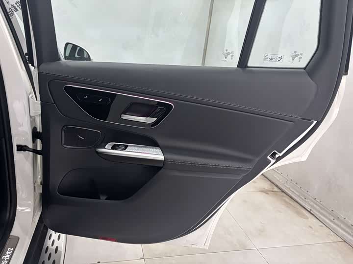 Mercedes-Benz GLC-Class 2023 2023款 改款 GLC 300 L 4MATIC 动感型 7座