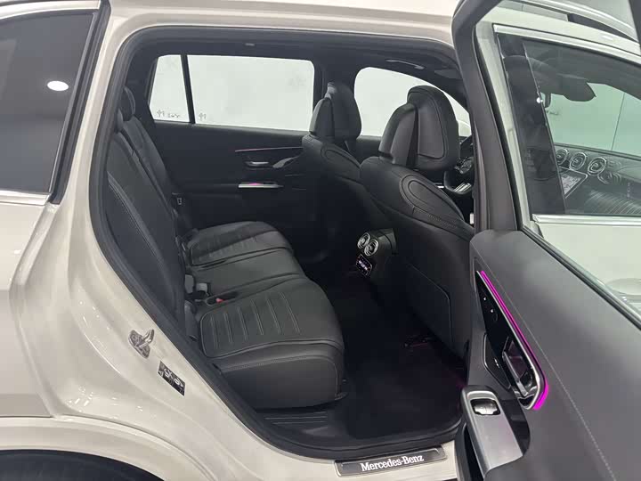 Mercedes-Benz GLC-Class 2023 2023款 改款 GLC 300 L 4MATIC 动感型 7座