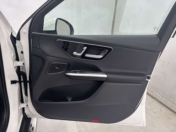 Mercedes-Benz GLC-Class 2023 2023款 改款 GLC 300 L 4MATIC 动感型 7座