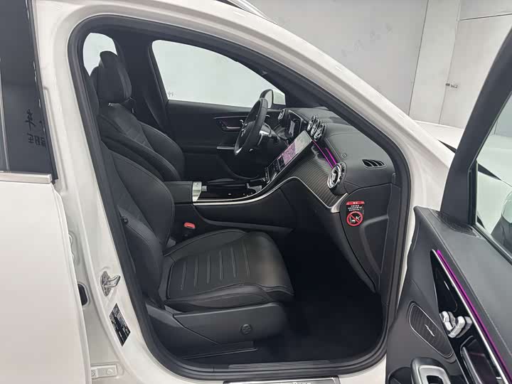 Mercedes-Benz GLC-Class 2023 2023款 改款 GLC 300 L 4MATIC 动感型 7座