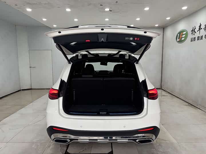 Mercedes-Benz GLC-Class 2023 2023款 改款 GLC 300 L 4MATIC 动感型 7座