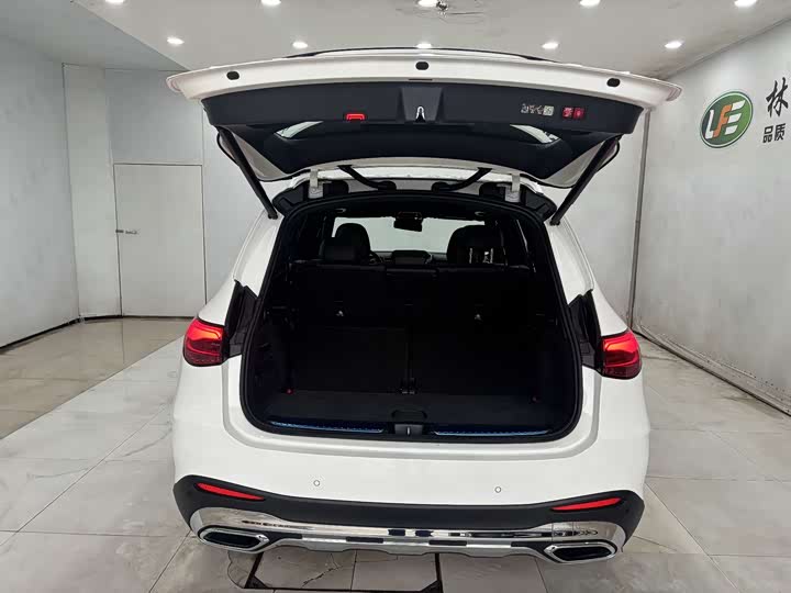 Mercedes-Benz GLC-Class 2023 2023款 改款 GLC 300 L 4MATIC 动感型 7座