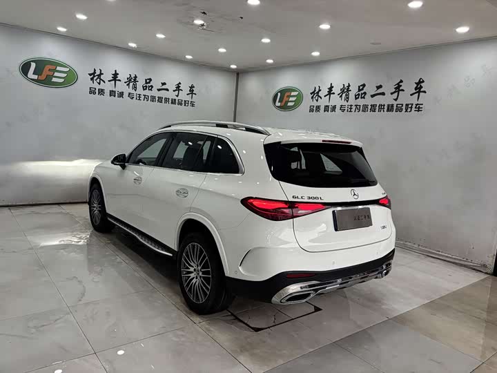 Mercedes-Benz GLC-Class 2023 2023款 改款 GLC 300 L 4MATIC 动感型 7座