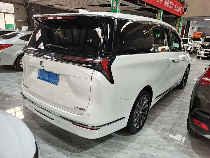 Buick GL8 ES 2025 2025款 陆尊 智享版