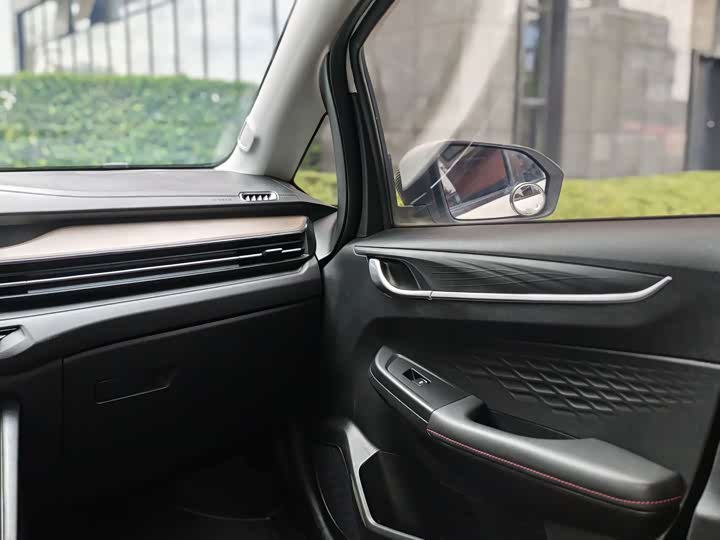 Geely Vision X3 2021 2021款 PRO 1.5L CVT尊贵型