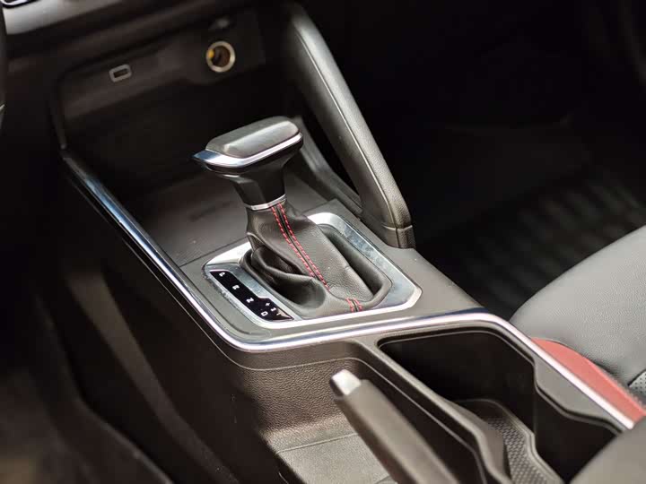 Geely Vision X3 2021 2021款 PRO 1.5L CVT尊贵型