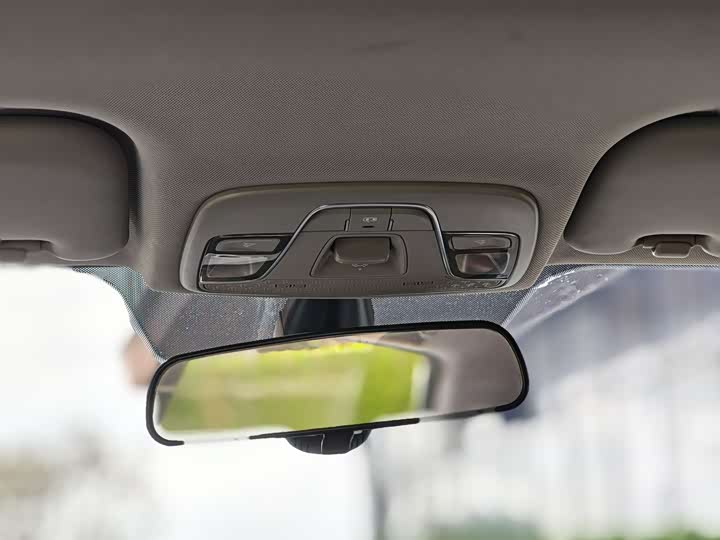 Geely Vision X3 2021 2021款 PRO 1.5L CVT尊贵型