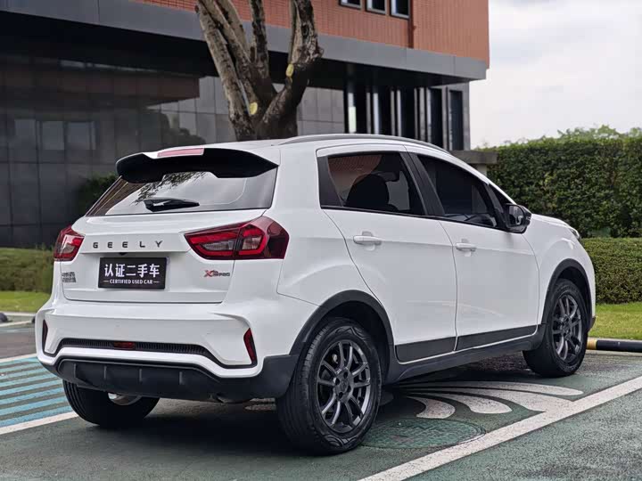 Geely Vision X3 2021 2021款 PRO 1.5L CVT尊贵型