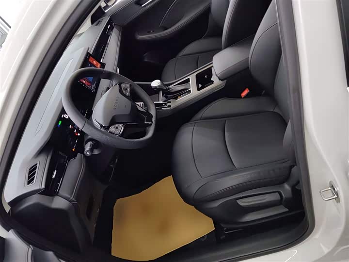 Roewe i5 2024 2024款 1.5L CVT尊荣版