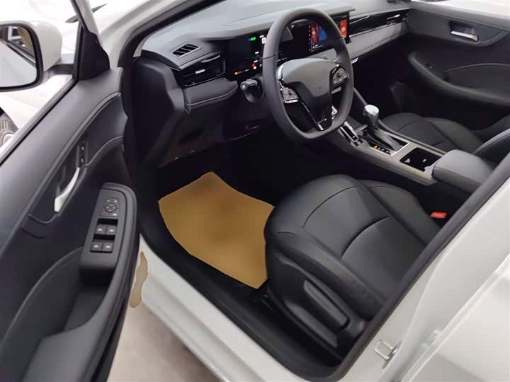 Roewe i5 2024 2024款 1.5L CVT尊荣版