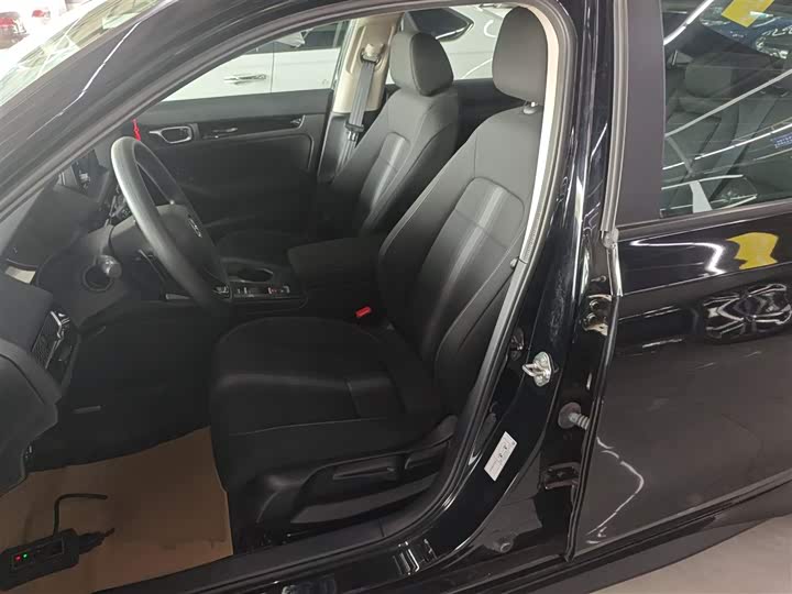 Honda Civic 2023 2023款 HATCHBACK 2.0L e:HEV 极曜版