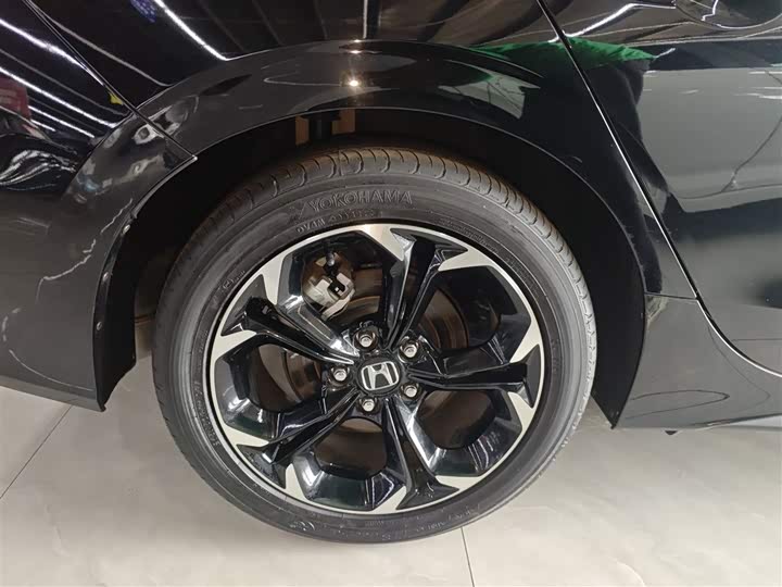 Honda Civic 2023 2023款 HATCHBACK 2.0L e:HEV 极曜版