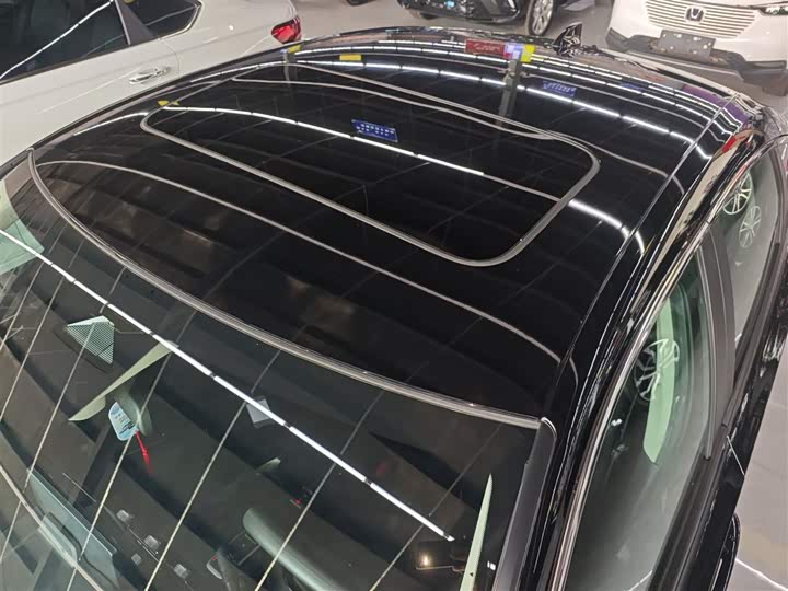 Honda Civic 2023 2023款 HATCHBACK 2.0L e:HEV 极曜版