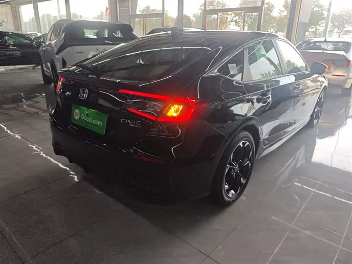 Honda Civic 2023 2023款 HATCHBACK 2.0L e:HEV 极曜版