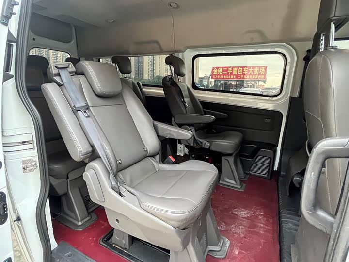 Ford Transit 2021 2021款 2.0T柴油手动高级营运商旅型中轴中顶9座国VI