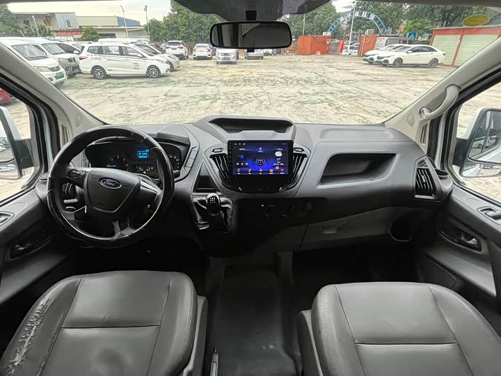 Ford Transit 2021 2021款 2.0T柴油手动高级营运商旅型中轴中顶9座国VI