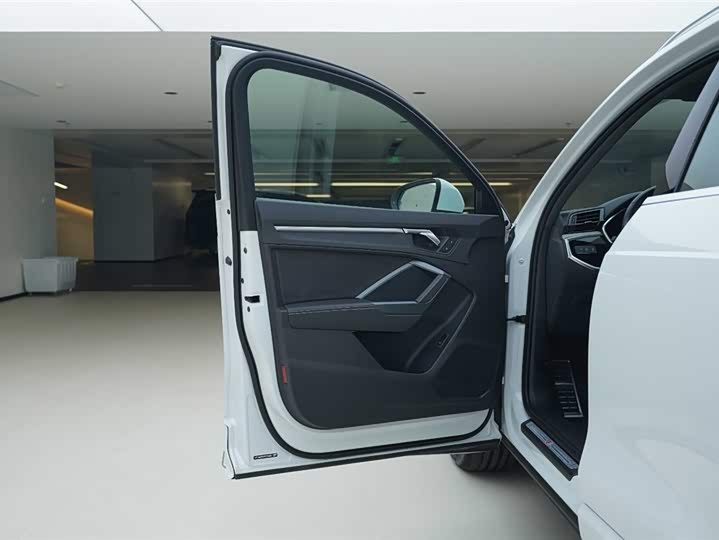Audi Q3 2024 2024款 40 TFSI 时尚动感型